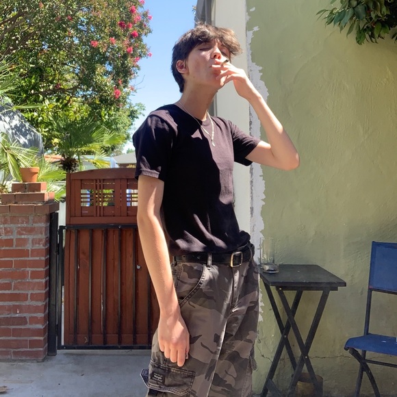 Poshmark profile picture for @unpopular